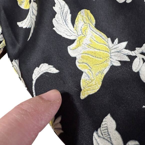 Cinq à Sept Cinq A Sept Rayna Silk Cold Shoulder Blouse Womens XS Office Siren - Picture 11 of 12